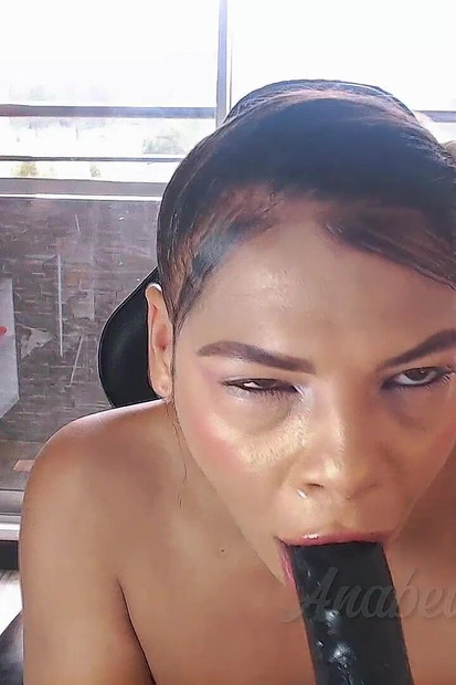 Deepthroat veliki crni kurac Gadni Sonidos