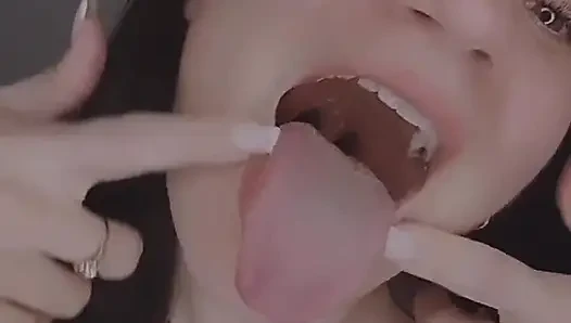 Wanna Eat a Big Dick - Milfangelqueen Argentina
