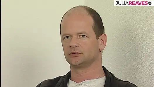 Hot girl spreads legs as she gets pussy licked after sucking cock deep