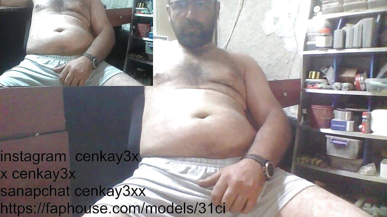 Masculine Daddy Live Broadcast