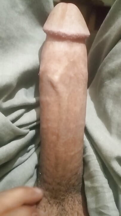 Pakistani and Hindu virgin girls or married women can contact.