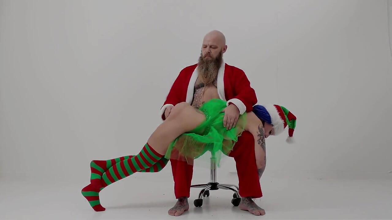 Travieso Navidad Nalgadas