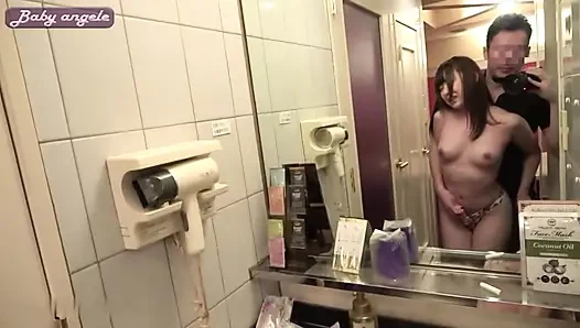 Geben sie es zu oder ich habe ft move - das süß aussehende Mädchen, über das jeder spricht