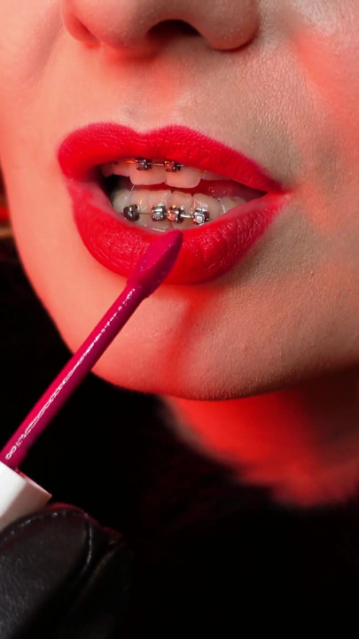 Lipstick fetish video - lady in fur close ups