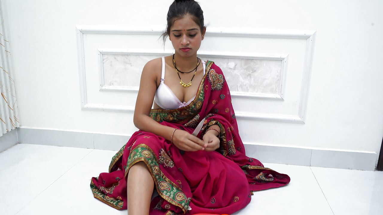 Bhabhi ne apne hawash ke chakkar me deawer ko banaya apna sikar