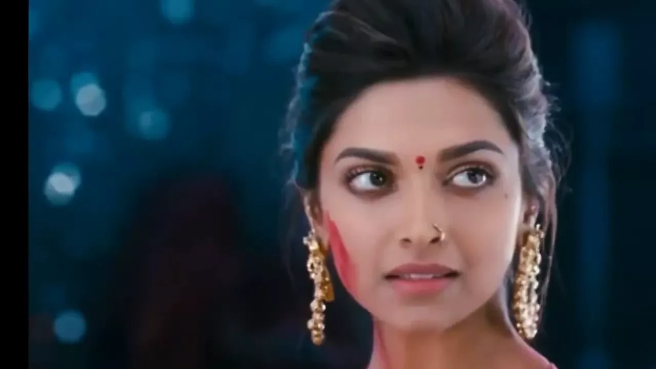Deepika Padukone Hot and Sexy Assets