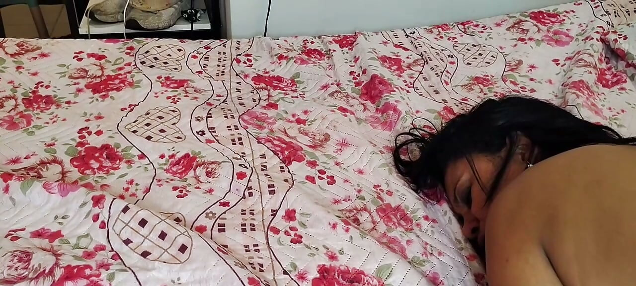 Naughty Stepson Puts His Penis in His Stepmother's Ass.