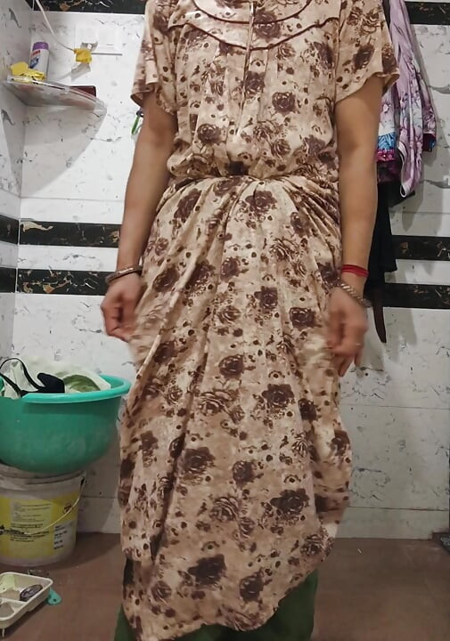 Priya Bhabi Stor Hår Show