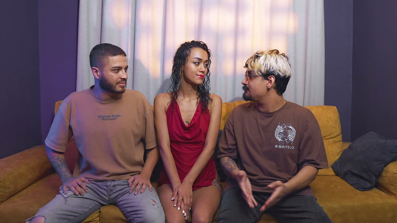 Converse com o casal swinger Abby Carter e Max Ryder