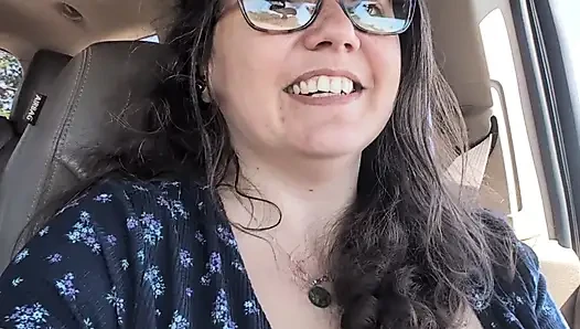 Risky squirting while driving during my lunch break