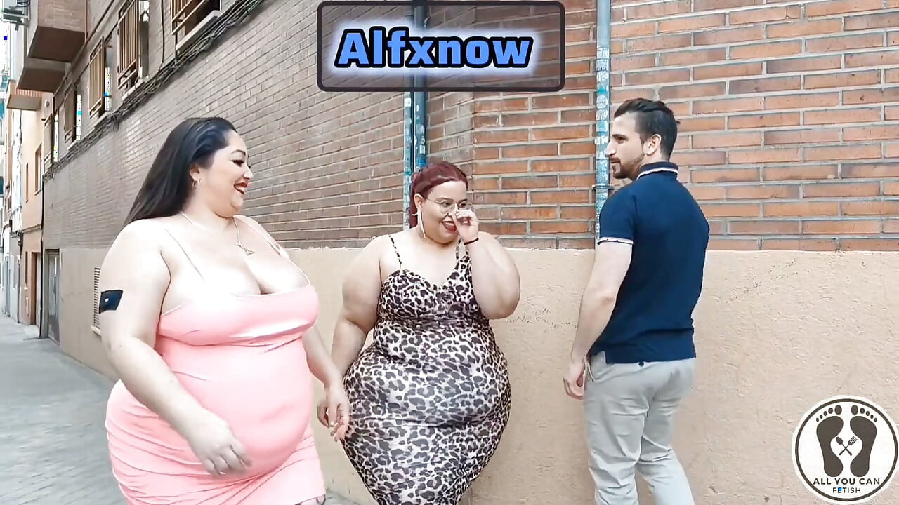 Diosa grandota en trío con un fan afortunado