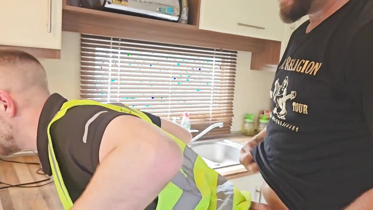 A Gay Tradies Confession