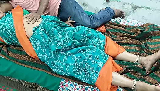 Step Sister and I Were Relaxing on the Bed When He Was Shocked to Think That I Suddenly Wanted to Have Sex with Him.