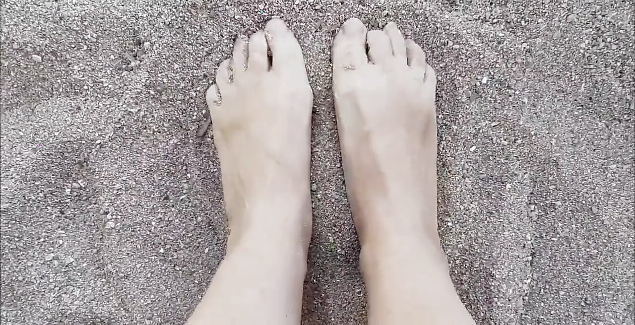 Mariaold feet, i know you love those