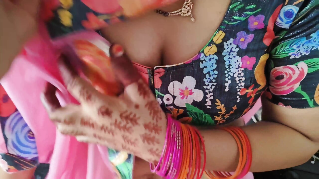 आज भाभीची स्वयंपाकघरात करतेवेळी भाभीची जबरदस्त चुदाई