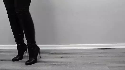 BOOTS : Modeling different boots