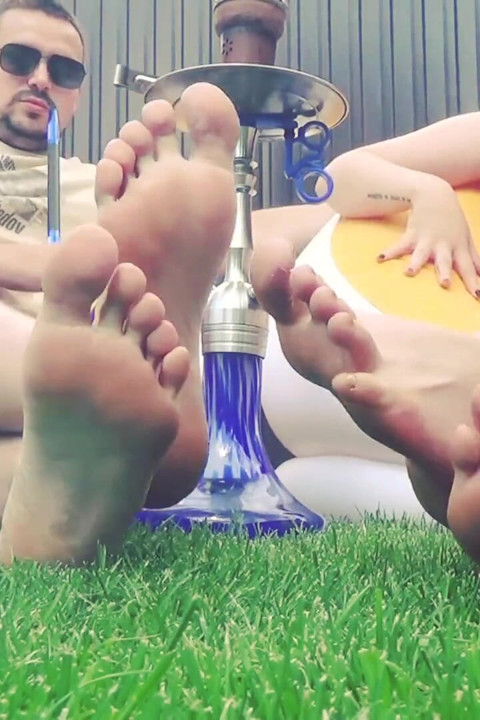 Red light, green light over sweat feet of alpha couple! Long edge play & total orgasm control