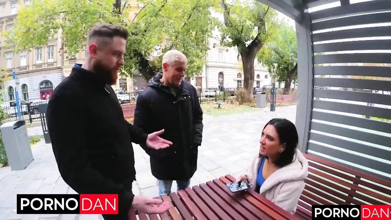 圆屁股法国宝贝被色情丹性交