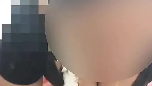 Sari'deki güzel Hintli ev hanımı misyoner sikiliyor