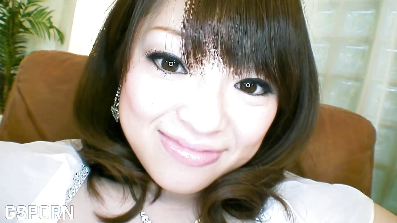 Sexy Japanese Teen Fucked in Wet Threesome with Hot Creampie