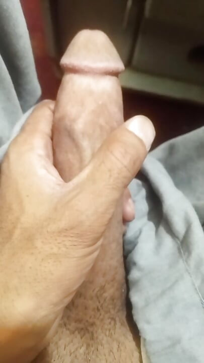 Los chicos pathangay y shemales de Peshawar pueden contactar para sexo caliente.