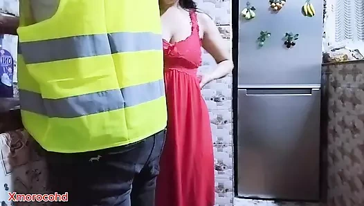 I entered to a teacher who was hurting me as a cup, I coveted him inside me, where I was deprived of cock