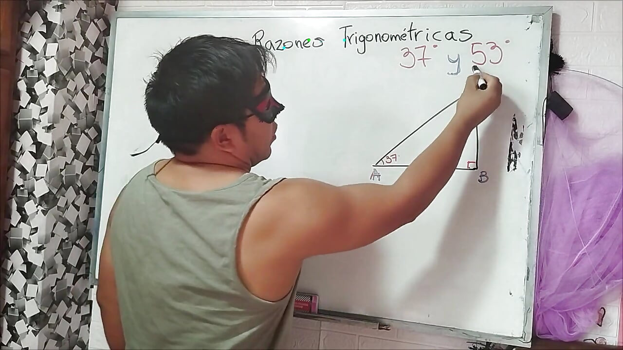 18 Trigonometrie: 37 Unghi - Rapoarte trigonometrice