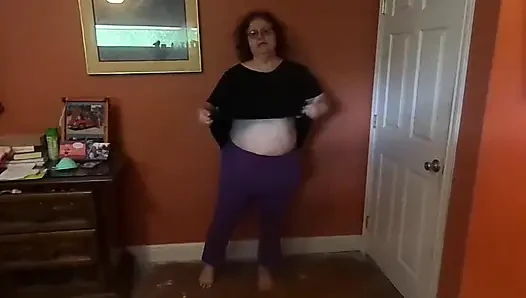Sadece kırmızı tangalarımla soyun ve mastürbasyon