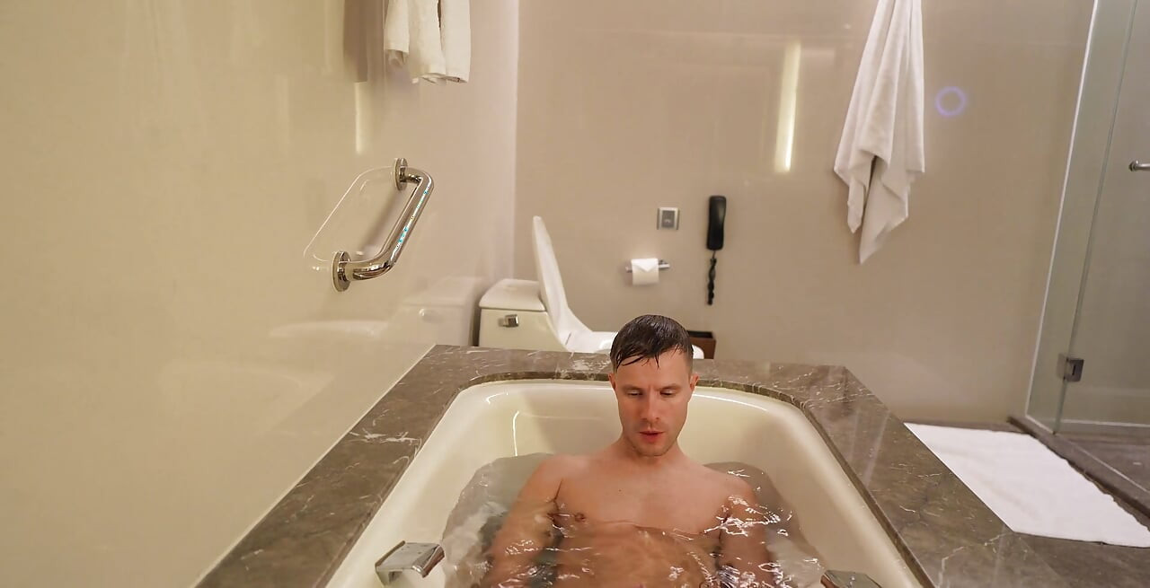 Немного отдыха в ванне от моей летней поездки в Китай