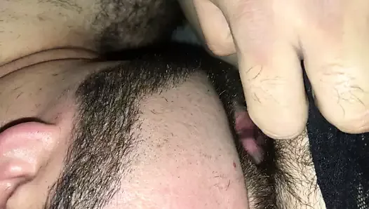 Homemade couple eating pussy