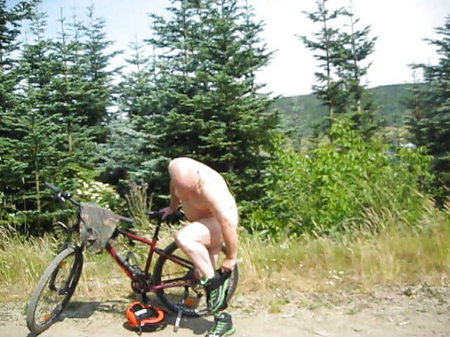 Mountain biker gets naked