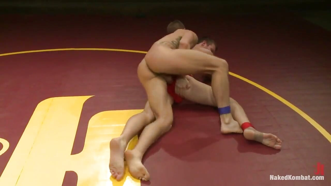 Bryan Cole the Constrictor Vs. Hayden the Swank Richards