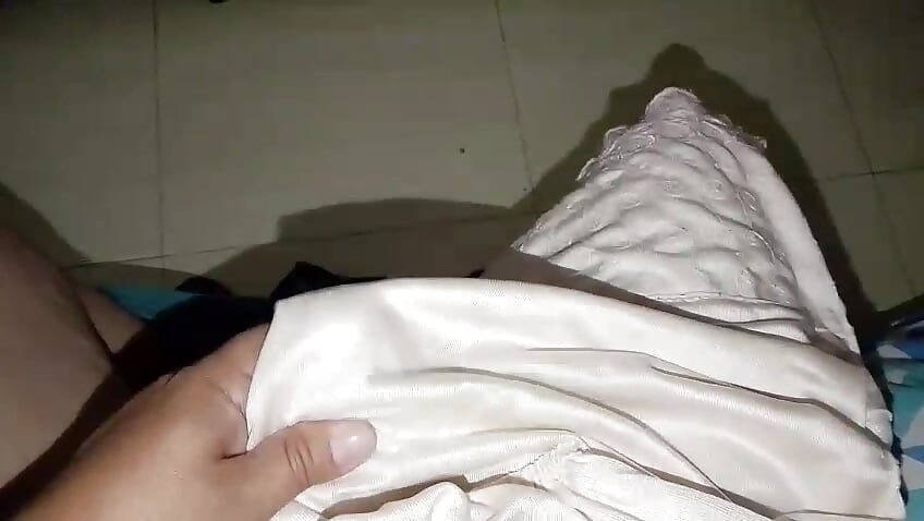 Jerking off with my mother-in-law's petticoats