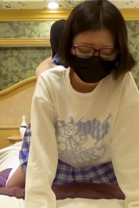 Ultra Slender Alt Girl Shows off Her Sharp Style as a Private Moment Quickly Heats up