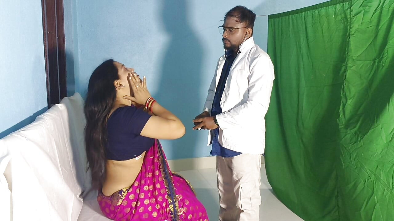 Hot Bengali aunty fucking by doctor, when she went to clinic