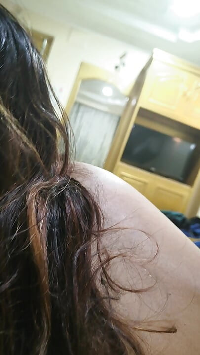 Desi hausfrau Olivia blowjob &gefickt im doggystyle von seinem meister und gemalt, während laut stöhnen _ echte indische sklavenarschshow