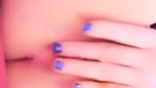 Tunisienne sert amcık mastürbasyonu