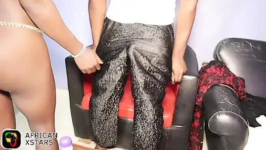 Мой босс пригласил меня к себе домой после работы, и это случилось