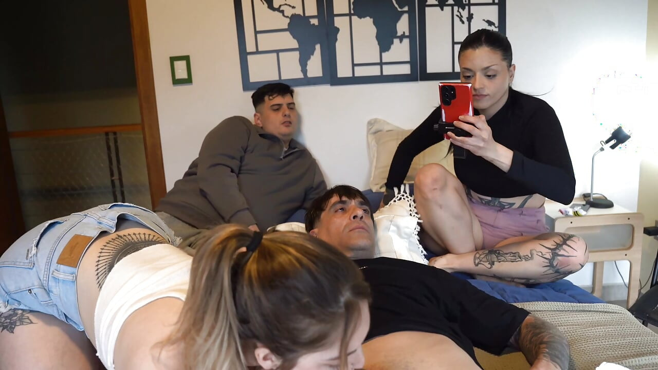 I let my friend suck my boyfriend's entire cock while her husband watched distractedly - Steffcrime