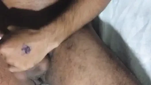 Geceleri mastürbasyon yaparken boşalma