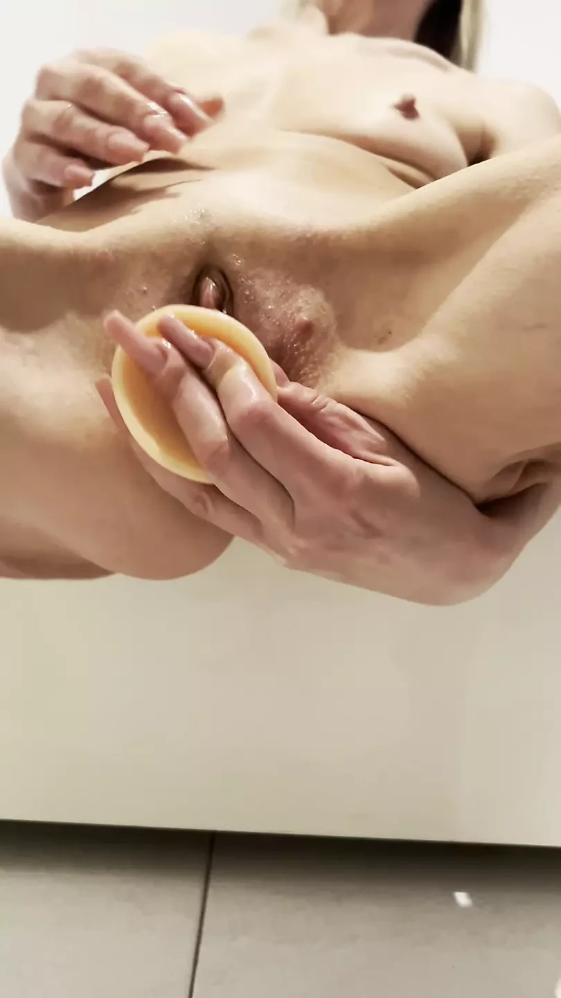 Russian decided to masturbate to orgasm while alone at home