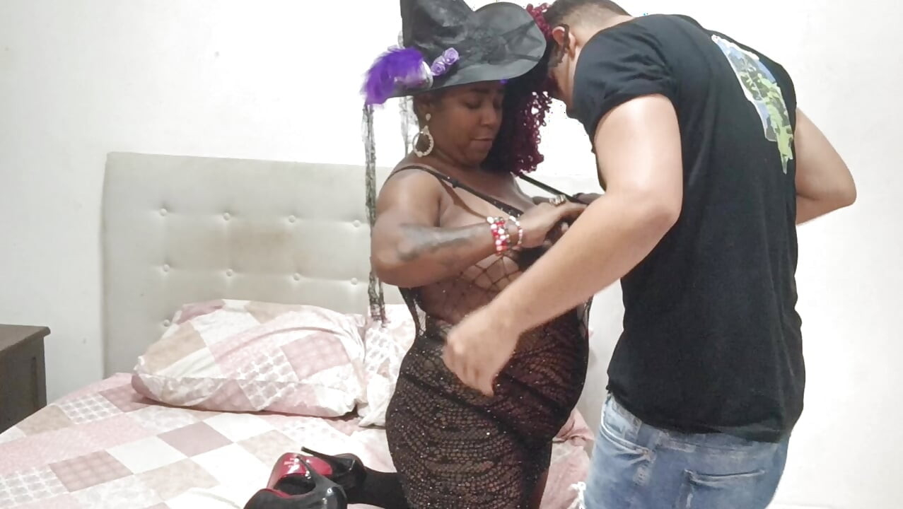 Penyihir mungil dimulai sebagai pemakan