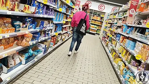 Crazy Rebeca Addams in Jeans Buttcrack at the Supermarket