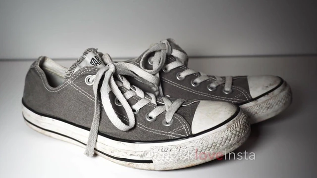 My Sister's Shoes: Converse Grey