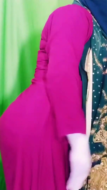 Beautiful Pakistani woman in burqa | Clip 1