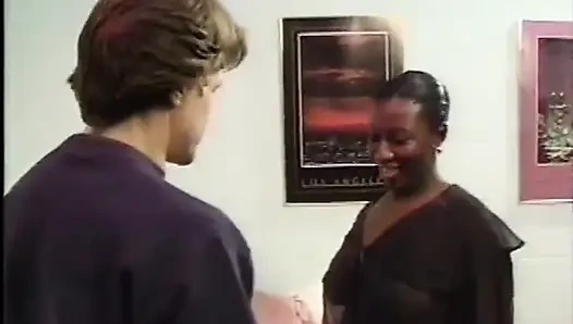 Horny white dude gets to bang a curvy black slut in bed