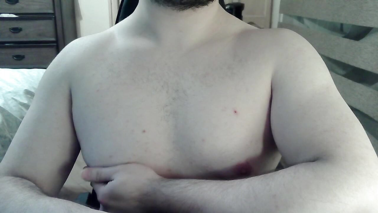 Hot camboy works his legs and nipples