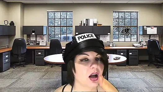 Polisi wanita mengisap kontol yang ditangkap