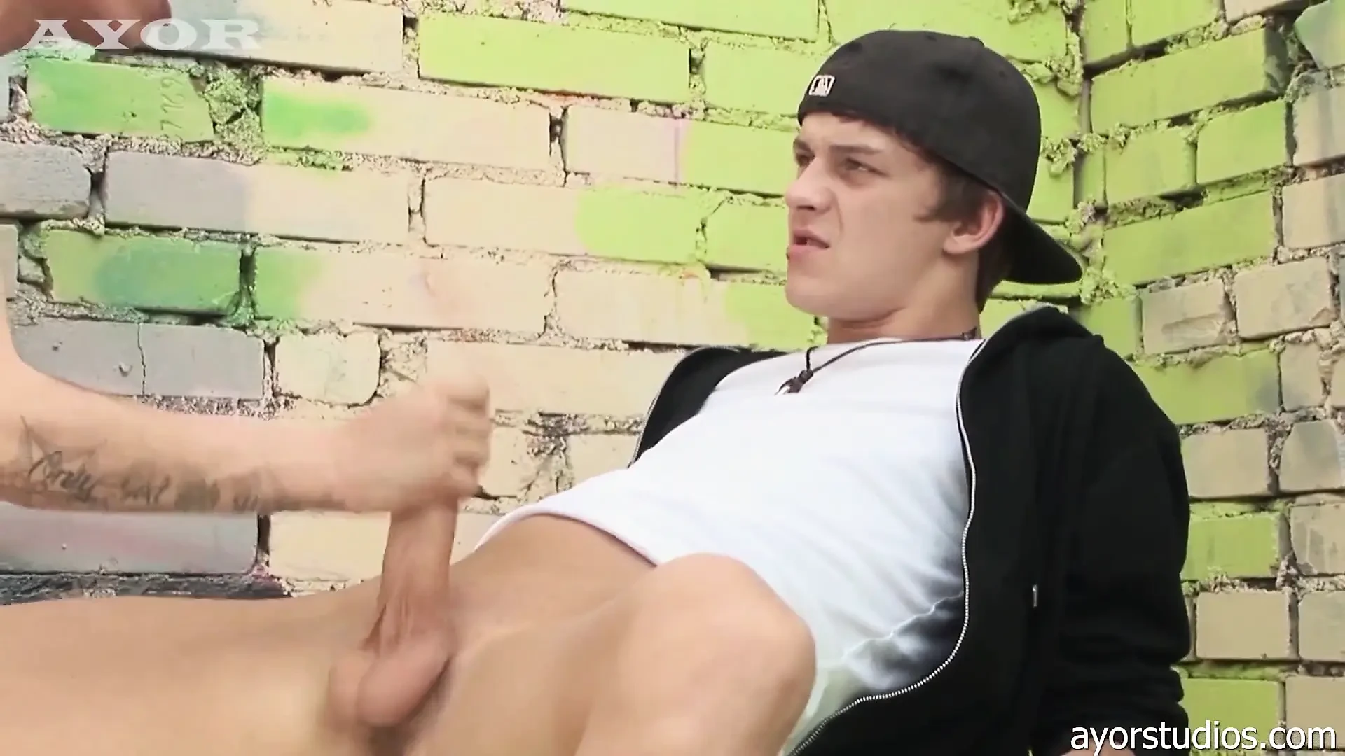 Pulverizador Jay fode seu amigo