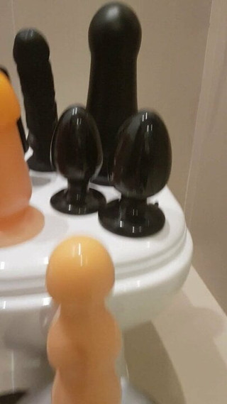 Plug and dildo set to use.